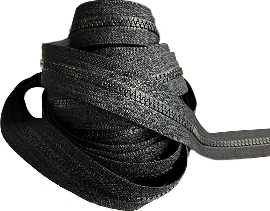 Zip #10 Continuous Moulded Black PER MTR